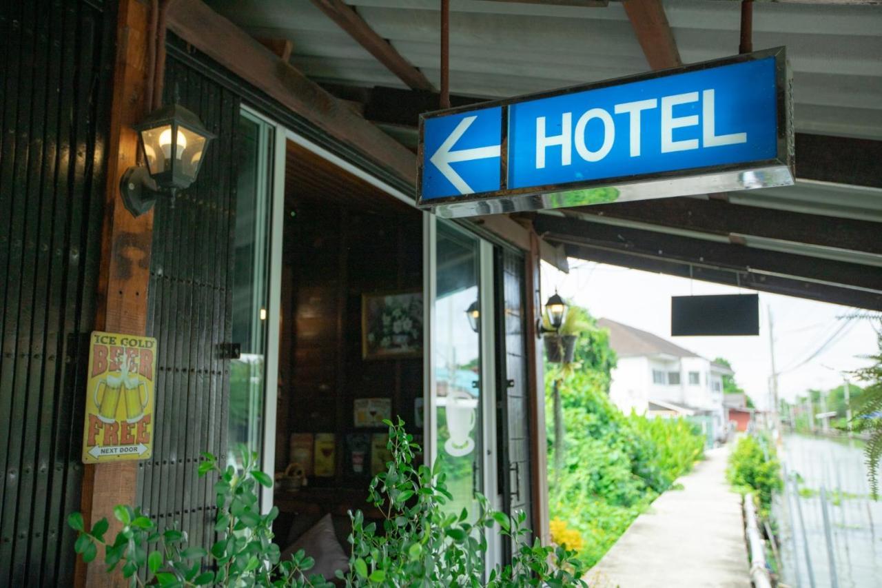 Reuan Vilawan Hotel Ratchaburi Ngoại thất bức ảnh