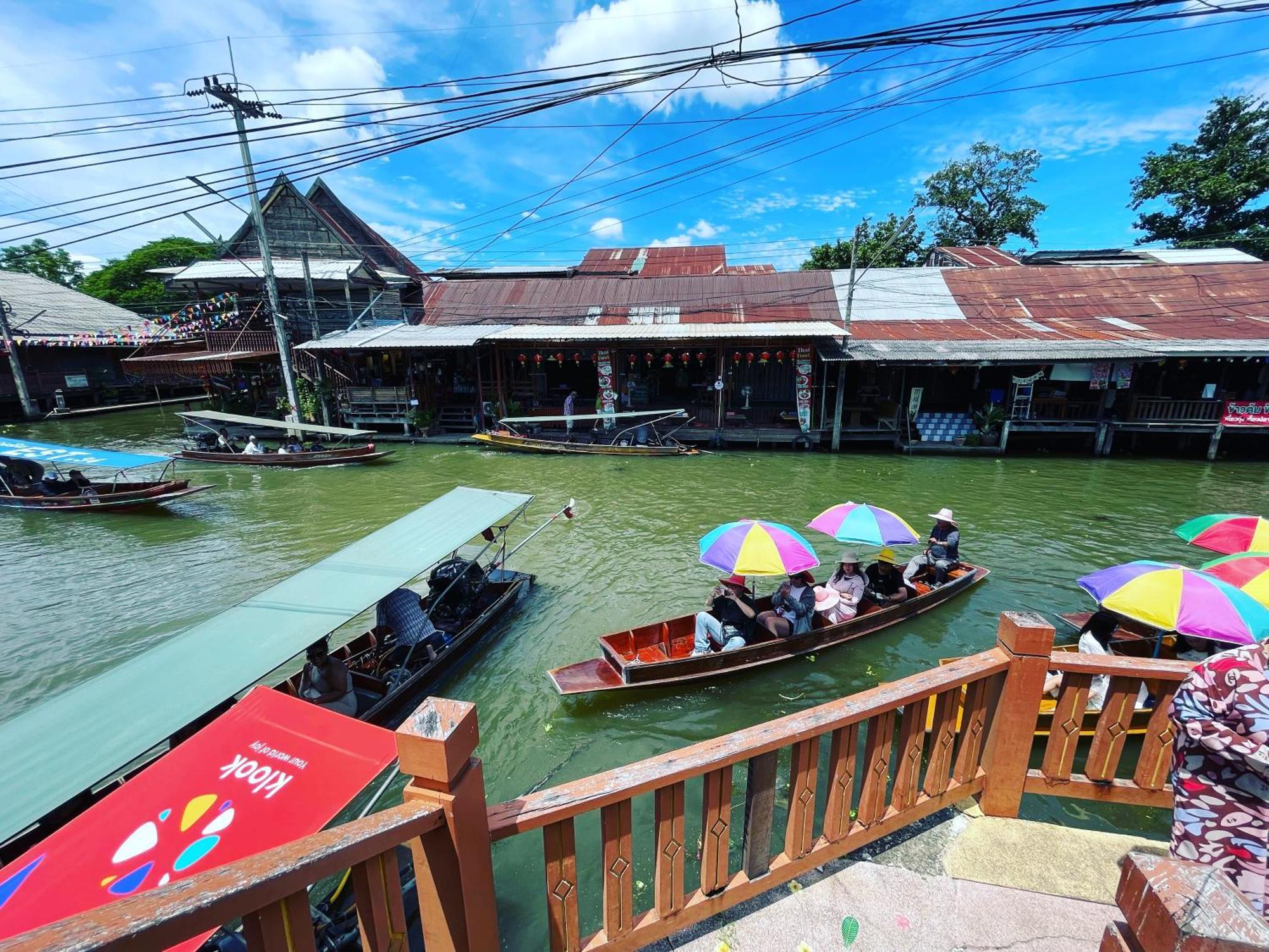 Reuan Vilawan Ratchaburi Ngoại thất bức ảnh