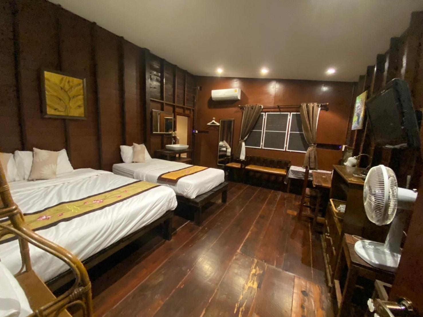 Reuan Vilawan Ratchaburi Ngoại thất bức ảnh