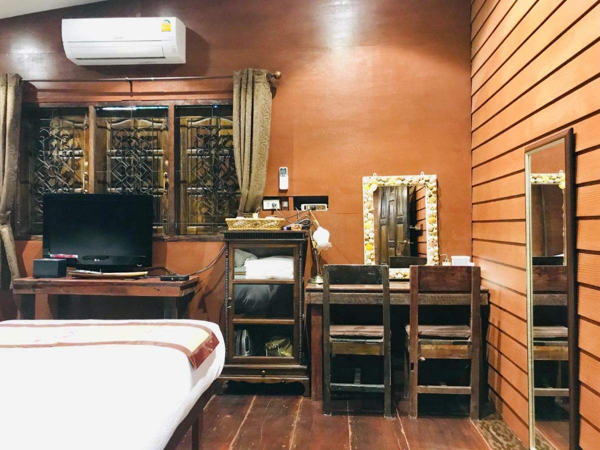 Reuan Vilawan Ratchaburi Ngoại thất bức ảnh