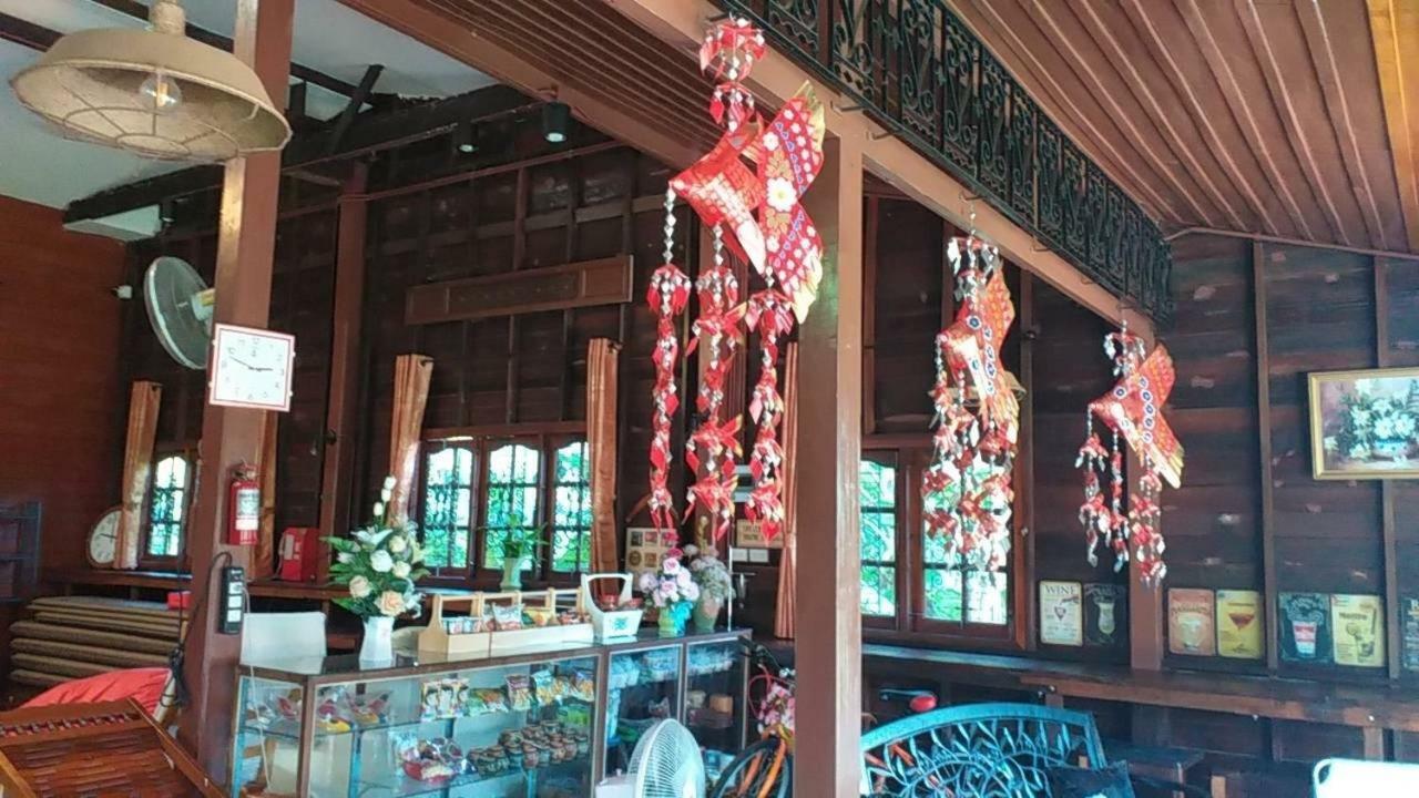 Reuan Vilawan Ratchaburi Ngoại thất bức ảnh
